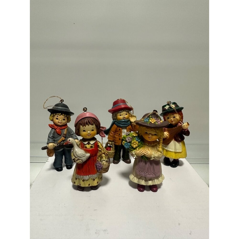 Vintage Bradford Boy & Girl 5 Figurine Ornaments With Hats & Accessories 80s - Picture 2 of 6